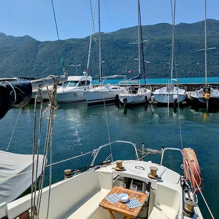 Nuits Voilier - Sejour Unique Båthotell Aix-les-Bains